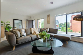 VAQUAY Contempo In Flemington